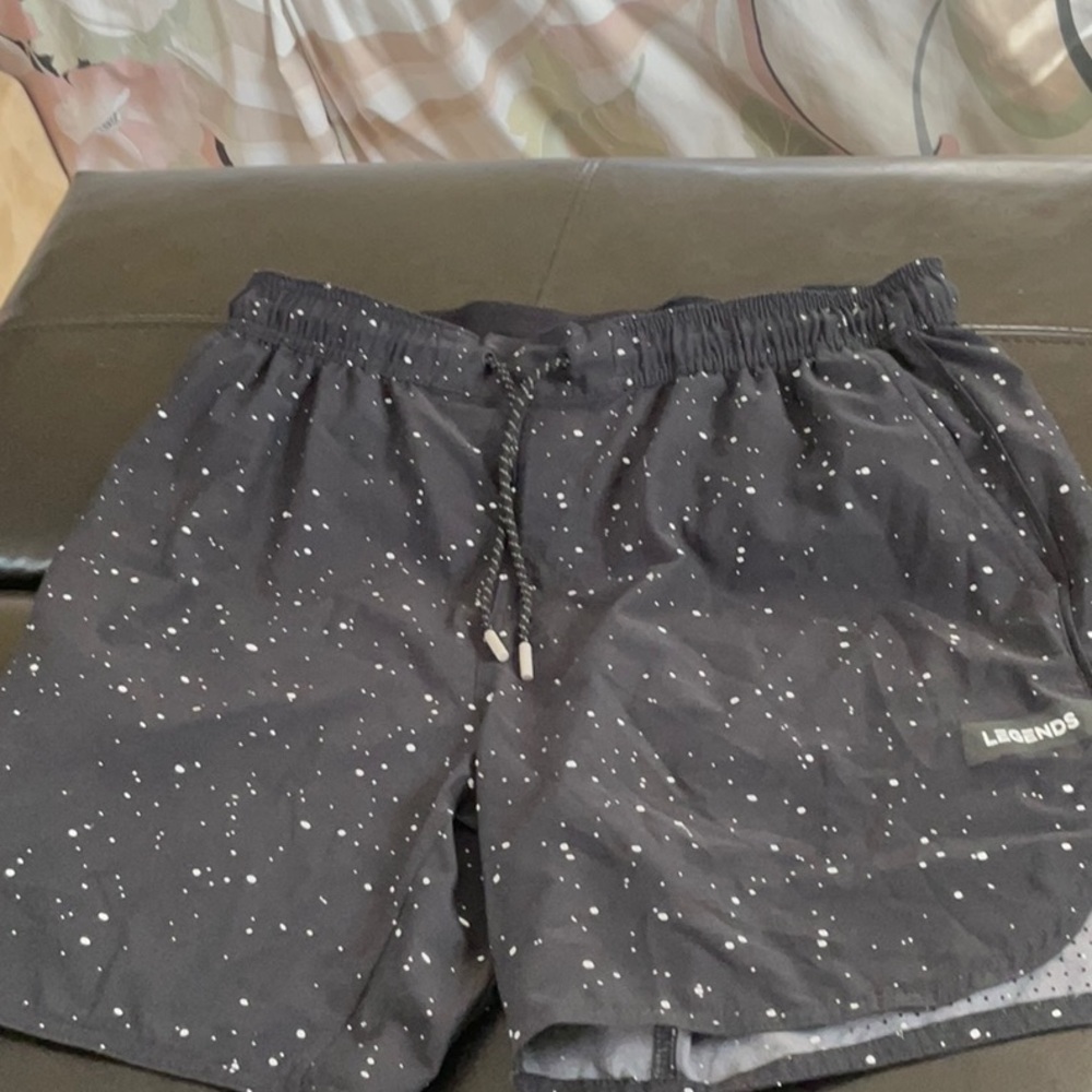 Legend men’s Luka linerless shorts in black splatter. Size large. - Picture 4 of 11